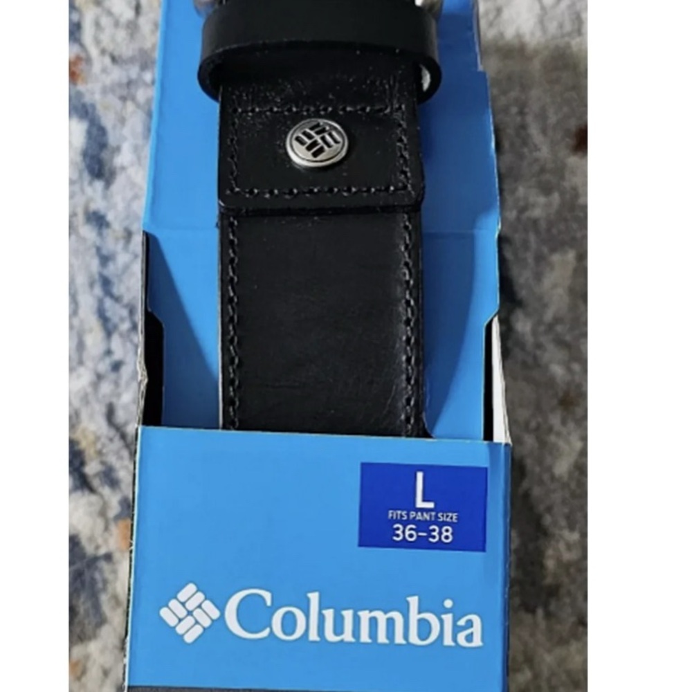 Columbia Black Leather Belt with Silver Buckle